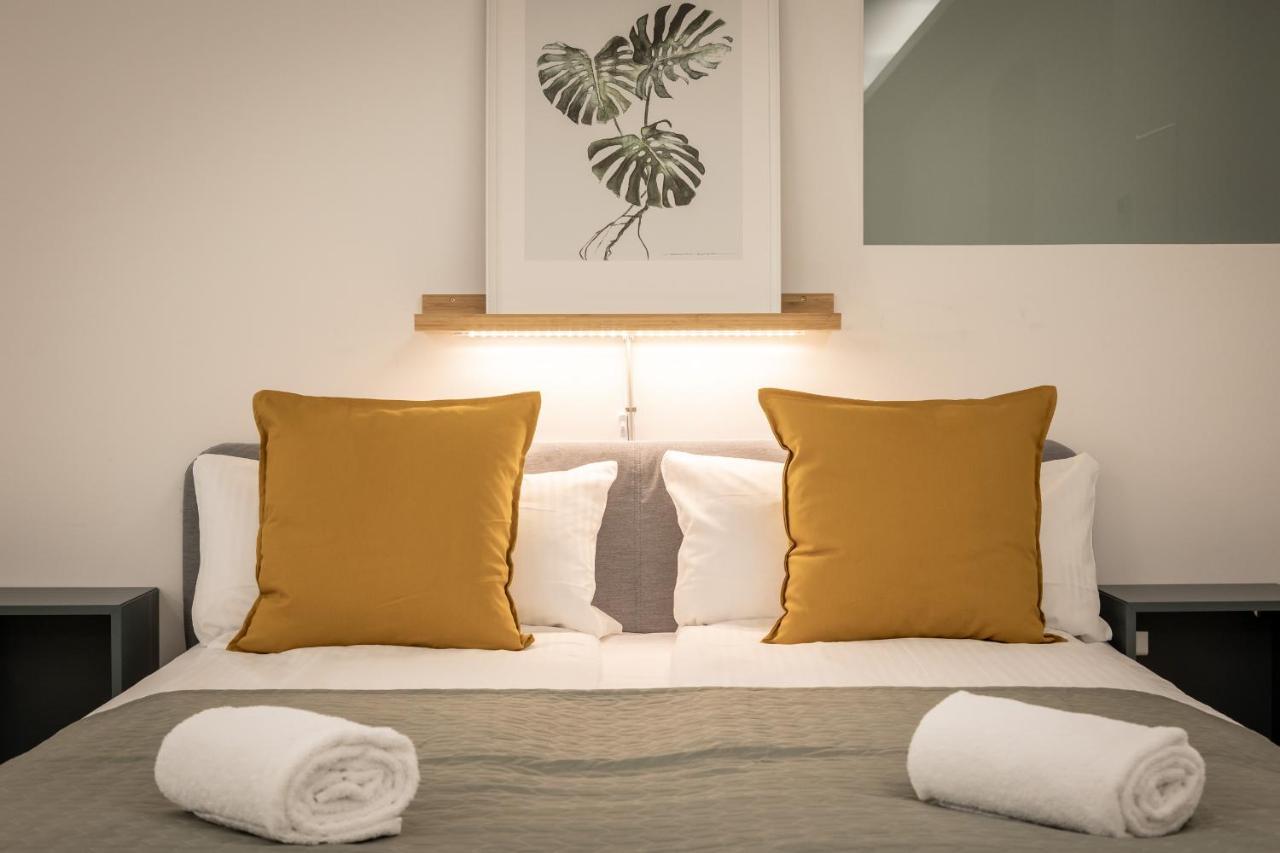 Spacious In Hemholtzkiez Prenzlauer Berg For 8 People Hiddenseer *